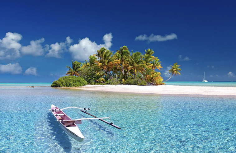 The best ways to save money while travelling